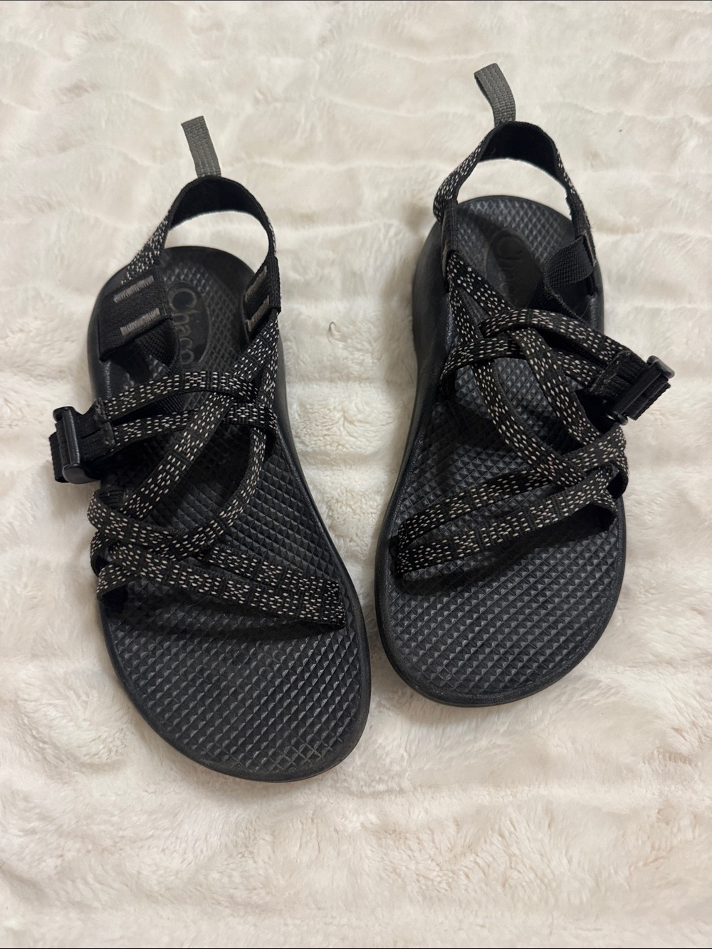 Chaco Black Strappy Sport Sandals